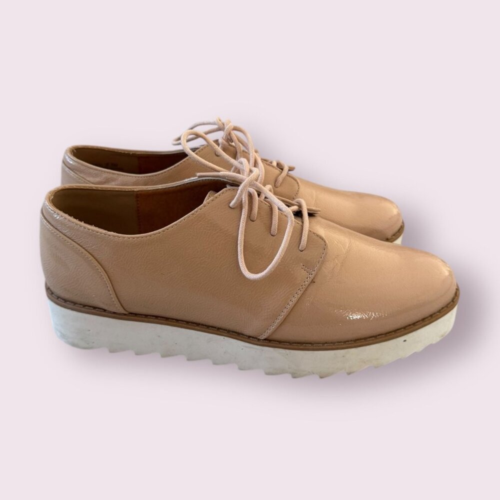 CHINESE LAUNDRY Beige Patent Oxford Lace Up Shoes Size 9.5
